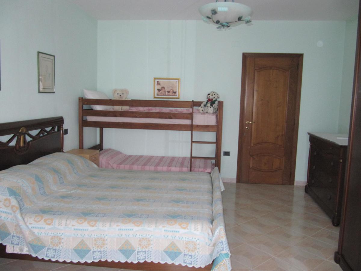 Il Portico Bed & Breakfast Uras Exterior photo
